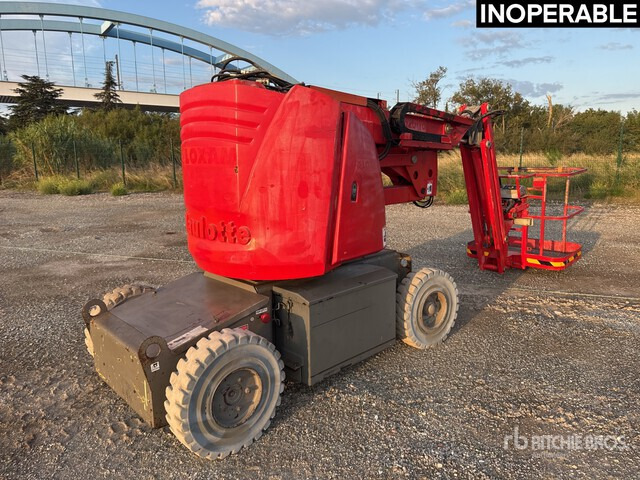 2008 Haulotte HA12IP 2WD Nacelle Articulee (Inoperable) Articulating Boom Lift - Személyemelő: 1 kép. 2008 Haulotte HA12IP 2WD Nacelle Articulee (Inoperable) Articulating Boom Lift - Személyemelő: 1 kép.