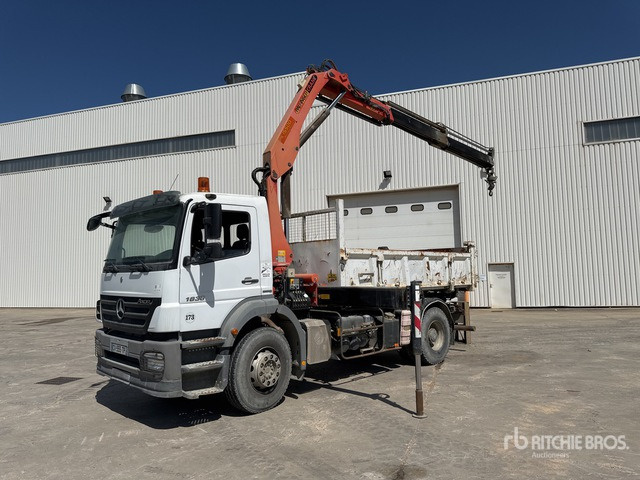 2008 Mercedes Axor 1833 2008 Palfinger PK15500 6100 kg ... Dump Truck with Crane - Szárzúzó/ Mulcsozó: 4 kép. 2008 Mercedes Axor 1833 2008 Palfinger PK15500 6100 kg ... Dump Truck with Crane - Szárzúzó/ Mulcsozó: 4 kép.
