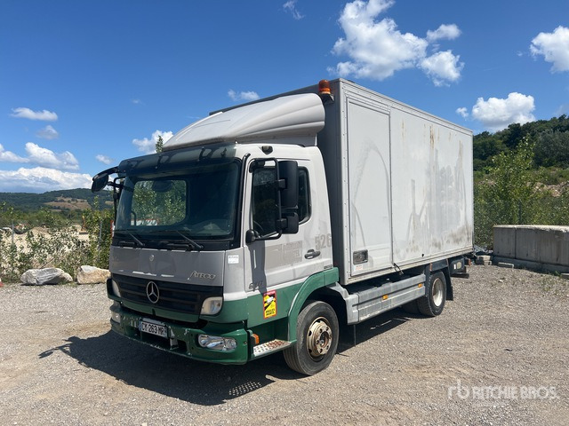 2008 Mercedes-Benz Atego 918 4x2 Camion Atelier Service Truck - Szárzúzó/ Mulcsozó: 1 kép. 2008 Mercedes-Benz Atego 918 4x2 Camion Atelier Service Truck - Szárzúzó/ Mulcsozó: 1 kép.