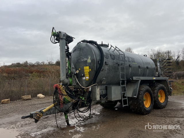 2009 Joskin 14000TS 6 m Liquid T/A Tonne A Lisier 2 ... Liquid Manure Spreader - Szervestrágyaszóró: 2 kép. 2009 Joskin 14000TS 6 m Liquid T/A Tonne A Lisier 2 ... Liquid Manure Spreader - Szervestrágyaszóró: 2 kép.