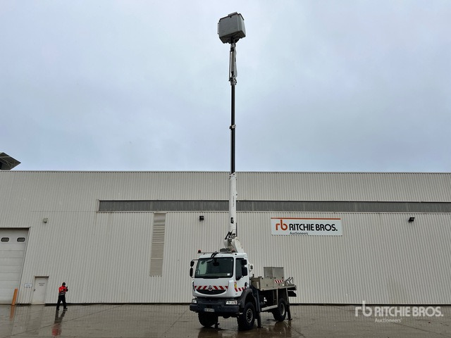 2009 Renault Midlum 240 DXi France Elevateur EL172TPM AM02 ... Bucket Truck - Emelőkosaras teherautó: 2 kép. 2009 Renault Midlum 240 DXi France Elevateur EL172TPM AM02 ... Bucket Truck - Emelőkosaras teherautó: 2 kép.