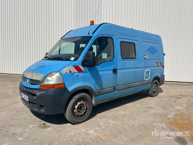 2010 Renault Master 100 L2H2 Vehicule Utilitaire Cargo Van - Furgon, Duplakabinos kisteherautó: 1 kép. 2010 Renault Master 100 L2H2 Vehicule Utilitaire Cargo Van - Furgon, Duplakabinos kisteherautó: 1 kép.