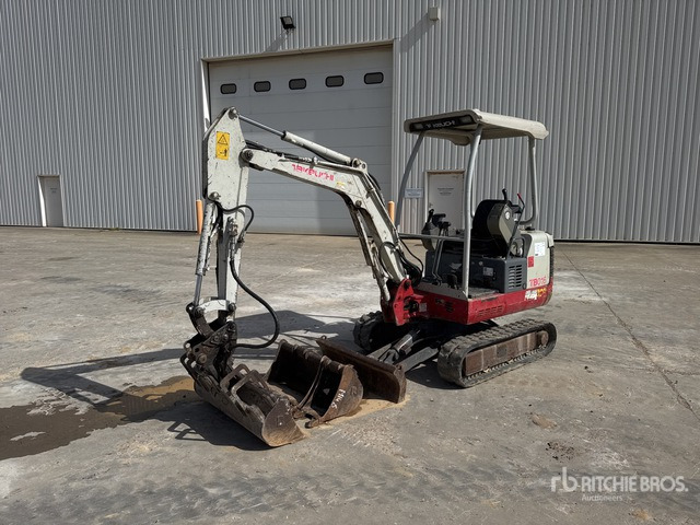 2010 Takeuchi TB016 Mini-Pelle Mini Excavator: <6.6t - Minikotró: 1 kép. 2010 Takeuchi TB016 Mini-Pelle Mini Excavator: <6.6t - Minikotró: 1 kép.
