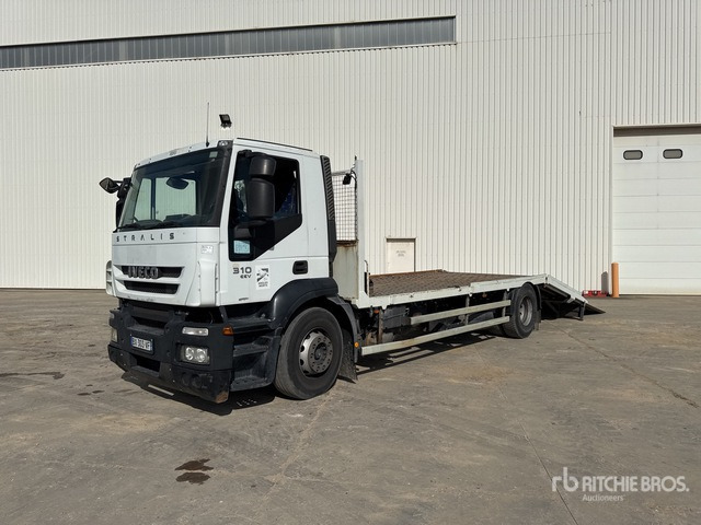 2011 Iveco Stralis 310 4x2 Camion Plateau 4x2 Flatbed Truck - Vontató: 3 kép. 2011 Iveco Stralis 310 4x2 Camion Plateau 4x2 Flatbed Truck - Vontató: 3 kép.