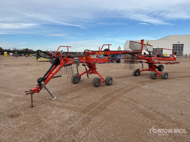 2012 Kuhn GA 7932 7.9 m Semi-Mount 2 Rotor Andaineur Hay Rake - Szénaforgató: 1 kép. 2012 Kuhn GA 7932 7.9 m Semi-Mount 2 Rotor Andaineur Hay Rake - Szénaforgató: 1 kép.