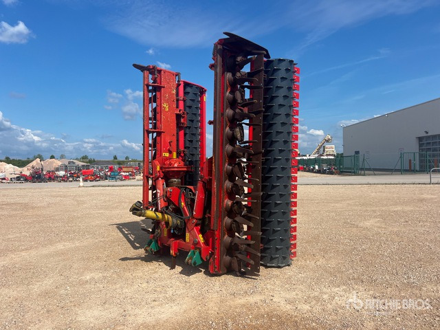 2012 Kverneland NG-S 101 F35 6 m 3-Point Herse Rotative Power Harrow - Forgóborona: 2 kép. 2012 Kverneland NG-S 101 F35 6 m 3-Point Herse Rotative Power Harrow - Forgóborona: 2 kép.