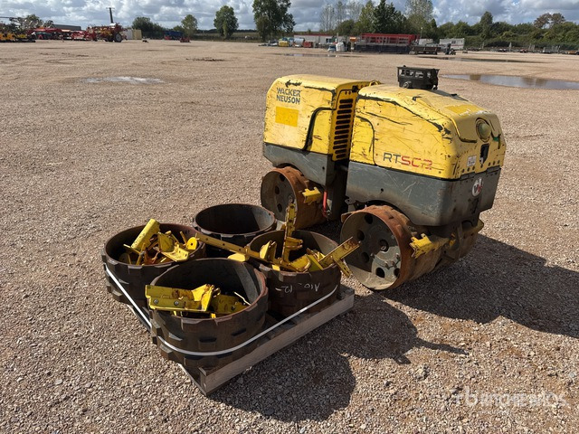 2012 Wacker RT82-SC2 Compacteur De Tranchee Pied De ... Trench Compactor - Minihenger: 4 kép. 2012 Wacker RT82-SC2 Compacteur De Tranchee Pied De ... Trench Compactor - Minihenger: 4 kép.