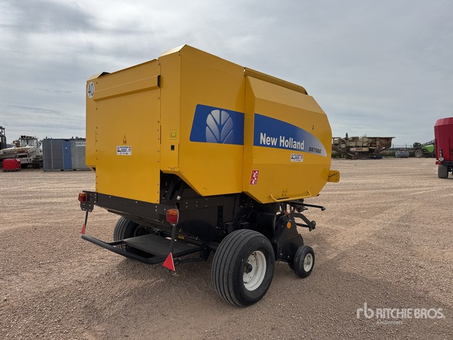 2013 New Holland BR7060 Presse A Balles Rondes Round Baler - Bálázó: 3 kép. 2013 New Holland BR7060 Presse A Balles Rondes Round Baler - Bálázó: 3 kép.