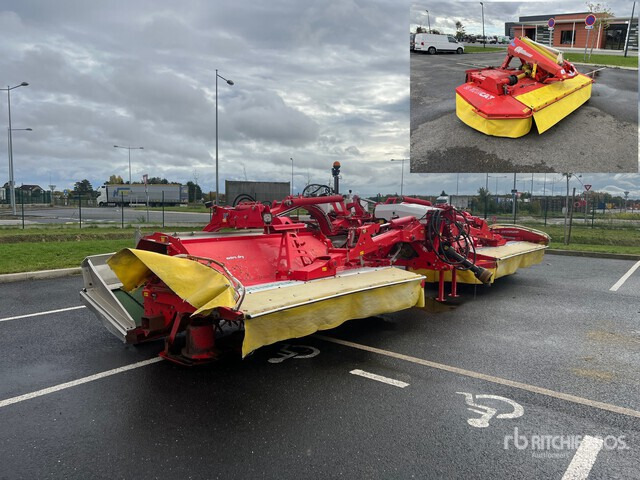 2013 Pottinger Alpha Motion 301 ED & 2015 Novacat X8 Collector 8300 mm 3-Point Hitch Groupe De ... Mower Conditioner - Fűkasza: 1 kép. 2013 Pottinger Alpha Motion 301 ED & 2015 Novacat X8 Collector 8300 mm 3-Point Hitch Groupe De ... Mower Conditioner - Fűkasza: 1 kép.