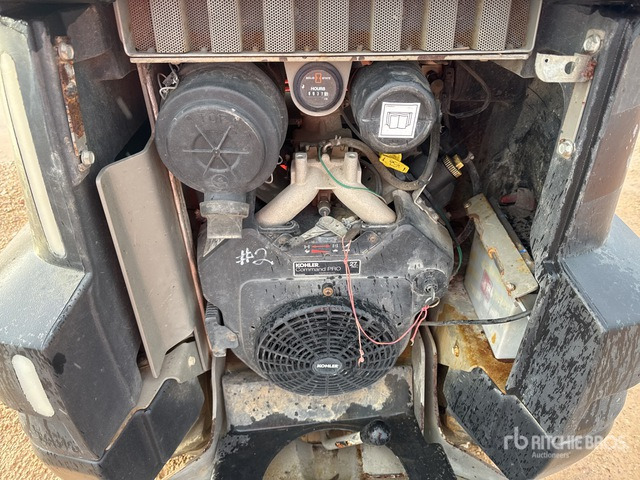 2014 Ditch Witch 4x4 Porteur Pour Tranchesue-Tar ... Trencher Trailer - Pótkocsi mélybölcsős: 3 kép. 2014 Ditch Witch 4x4 Porteur Pour Tranchesue-Tar ... Trencher Trailer - Pótkocsi mélybölcsős: 3 kép.