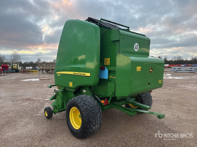2014 John Deere 854 Presse A Balles Rondes 1 Essieu S/A Round Baler - Bálázó: 2 kép. 2014 John Deere 854 Presse A Balles Rondes 1 Essieu S/A Round Baler - Bálázó: 2 kép.