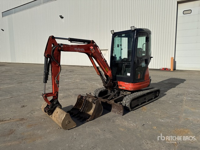 2014 Kubota U20-3EU Mini-Pelle Mini Excavator: <6.6t - Minikotró: 2 kép. 2014 Kubota U20-3EU Mini-Pelle Mini Excavator: <6.6t - Minikotró: 2 kép.