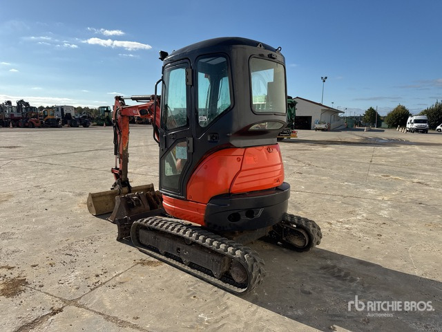 2014 Kubota U20-3EU Mini-Pelle Mini Excavator: <6.6t - Minikotró: 3 kép. 2014 Kubota U20-3EU Mini-Pelle Mini Excavator: <6.6t - Minikotró: 3 kép.