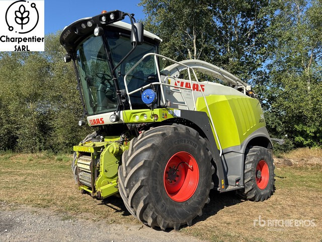 2015 Claas Jaguar 940 4WD Dynamic Power Ensileuse Forage Harvester - Önjáró szecskázógép: 1 kép. 2015 Claas Jaguar 940 4WD Dynamic Power Ensileuse Forage Harvester - Önjáró szecskázógép: 1 kép.