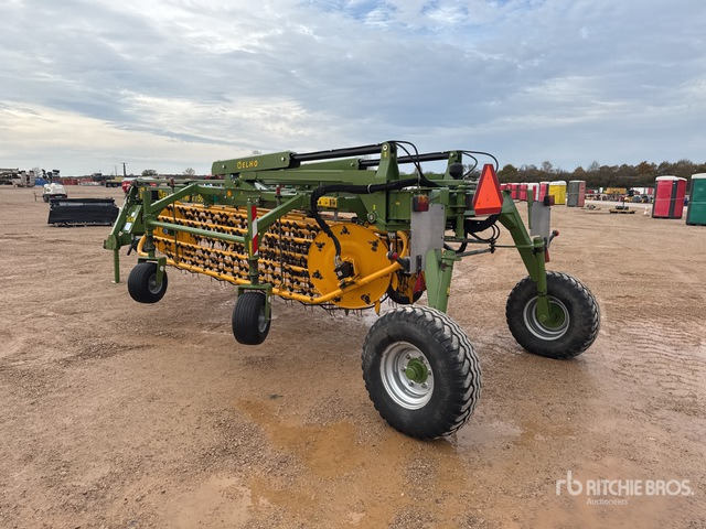 2015 Elho V-Twin 750 7500 mm Semi-Mount Andaineur Hay Rake - Szénaforgató: 2 kép. 2015 Elho V-Twin 750 7500 mm Semi-Mount Andaineur Hay Rake - Szénaforgató: 2 kép.