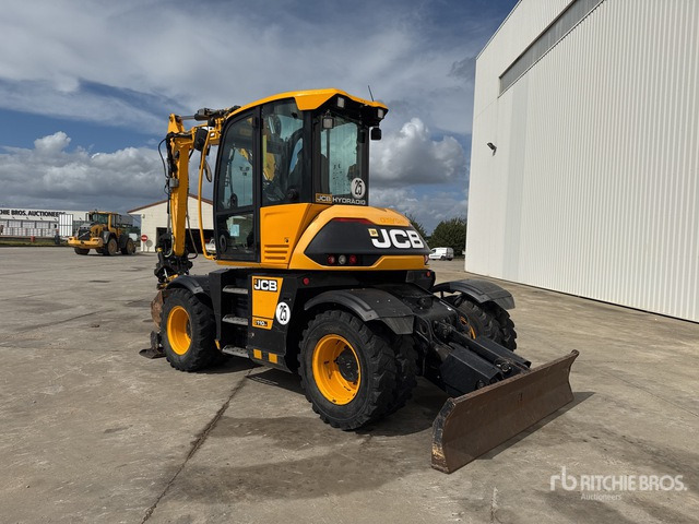 2017 JCB HD110 Hydradig Pelle Sur Pneus Wheel Excavator - Gumikerekes kotró: 3 kép. 2017 JCB HD110 Hydradig Pelle Sur Pneus Wheel Excavator - Gumikerekes kotró: 3 kép.