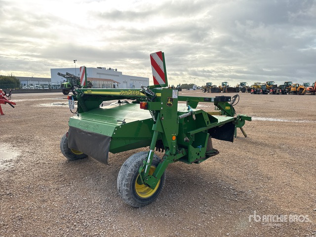 2017 John Deere 1365 3000 mm Trailed Faucheuse Condi ... Mower Conditioner - Fűkasza: 4 kép. 2017 John Deere 1365 3000 mm Trailed Faucheuse Condi ... Mower Conditioner - Fűkasza: 4 kép.