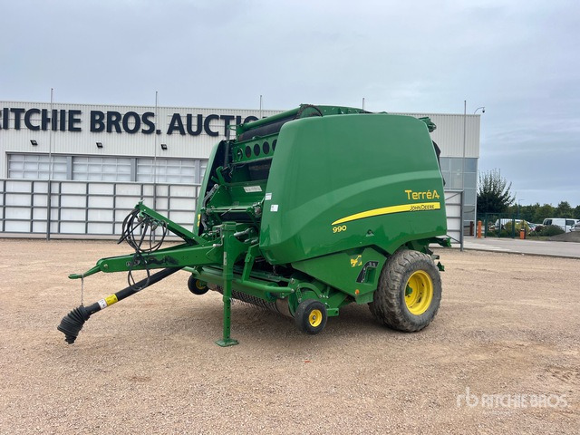 2017 John Deere 990 Presse A Balles Rondes 1 Essieu S/A Round Baler - Bálázó: 1 kép. 2017 John Deere 990 Presse A Balles Rondes 1 Essieu S/A Round Baler - Bálázó: 1 kép.