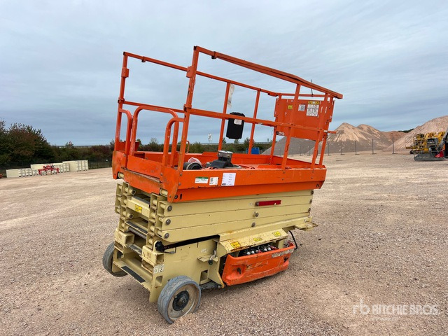 2018 JLG 2645ES Electric Nacelle Ciseaux (Inope ... Scissor Lift - Ollós emelő: 4 kép. 2018 JLG 2645ES Electric Nacelle Ciseaux (Inope ... Scissor Lift - Ollós emelő: 4 kép.