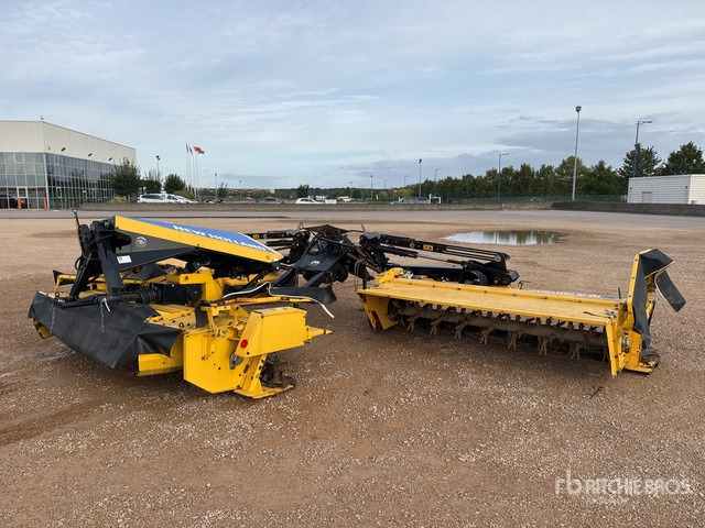 2018 New Holland MegaCutter 860P & 2017 New Holland DiscCutter F ... Mower Conditioner - Fűkasza: 3 kép. 2018 New Holland MegaCutter 860P & 2017 New Holland DiscCutter F ... Mower Conditioner - Fűkasza: 3 kép.