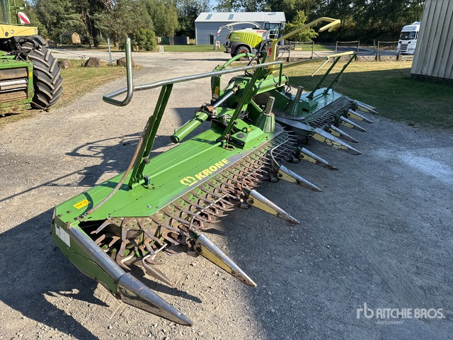 2019 Krone E-Collect 750-2 10 Row 7500 mm Cueilleur A Mais ... Forage Harvester Header - Kukorica adapter: 2 kép. 2019 Krone E-Collect 750-2 10 Row 7500 mm Cueilleur A Mais ... Forage Harvester Header - Kukorica adapter: 2 kép.