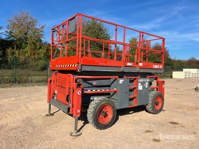 2019 Skyjack SJ8831 RT 4x4 Nacelle Ciseaux Scissor Lift - Ollós emelő: 1 kép. 2019 Skyjack SJ8831 RT 4x4 Nacelle Ciseaux Scissor Lift - Ollós emelő: 1 kép.