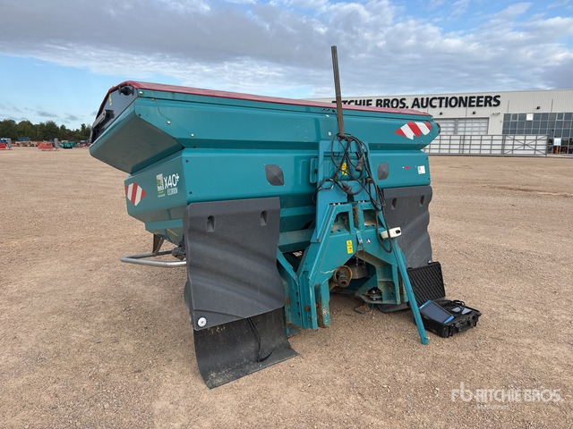 2019 Sulky X40+ 44 m 3-Point 4000 L Epandeur A ... Fertilizer Spreader - Műtrágyaszóró: 2 kép. 2019 Sulky X40+ 44 m 3-Point 4000 L Epandeur A ... Fertilizer Spreader - Műtrágyaszóró: 2 kép.