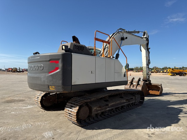 2019 Volvo EC220EL Pelle Sur Chenilles Tracked Excavator - Lánctalpas kotró: 4 kép. 2019 Volvo EC220EL Pelle Sur Chenilles Tracked Excavator - Lánctalpas kotró: 4 kép.