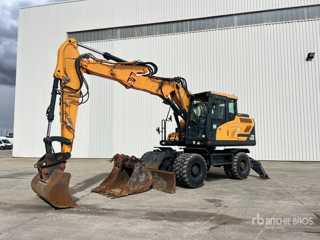2020 Hyundai HW140 Pelle Sur Pneus Wheel Excavator - Gumikerekes kotró: 2 kép. 2020 Hyundai HW140 Pelle Sur Pneus Wheel Excavator - Gumikerekes kotró: 2 kép.