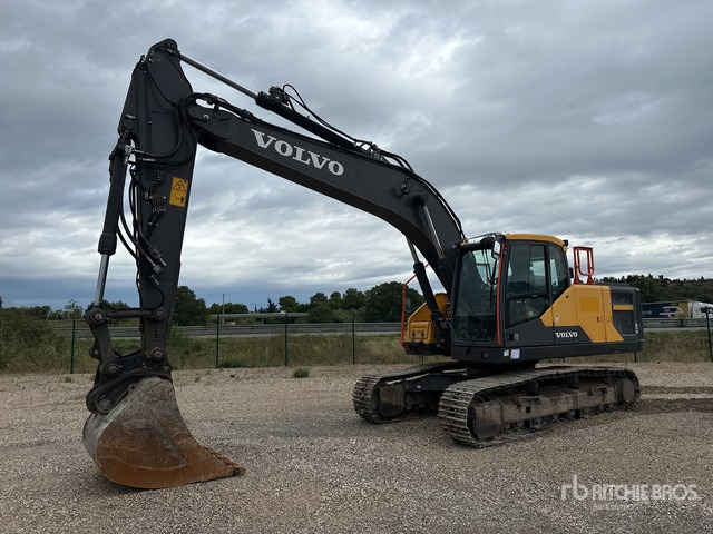 2020 Volvo EC220ENL Pelle Sur Chenilles Tracked Excavator - Lánctalpas kotró: 1 kép. 2020 Volvo EC220ENL Pelle Sur Chenilles Tracked Excavator - Lánctalpas kotró: 1 kép.