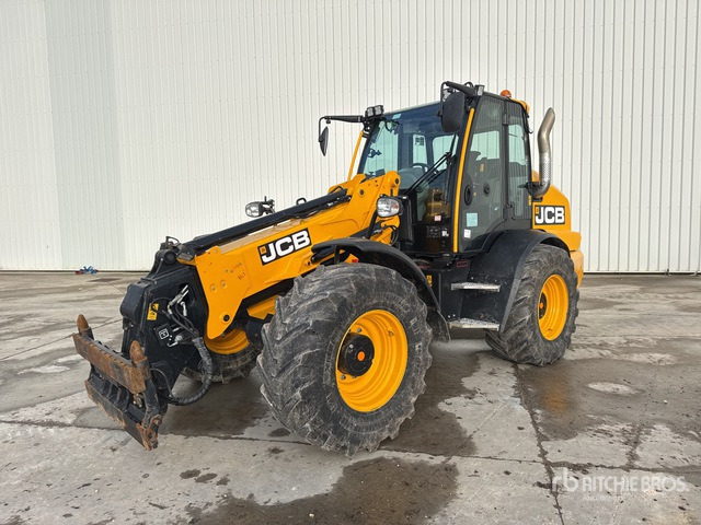 2022 JCB TM320S SV Chargeuse Telescopique Wheel Loader - Gumikerekes homlokrakodó: 1 kép. 2022 JCB TM320S SV Chargeuse Telescopique Wheel Loader - Gumikerekes homlokrakodó: 1 kép.