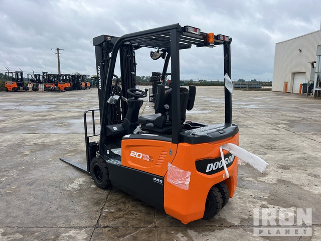 2023 Doosan B20T-7 PLUS 2000 kg Chariot Elevateur Elect ... Electric Forklift - Elektromos targonca: 3 kép. 2023 Doosan B20T-7 PLUS 2000 kg Chariot Elevateur Elect ... Electric Forklift - Elektromos targonca: 3 kép.