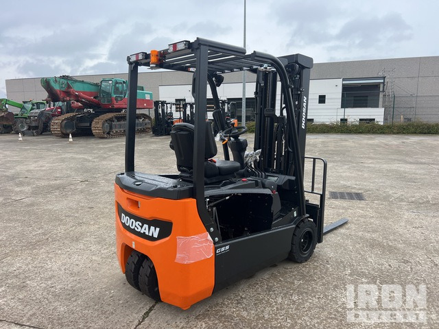 2023 Doosan B20T-7 PLUS 2000 kg Chariot Elevateur Elect ... Electric Forklift - Elektromos targonca: 4 kép. 2023 Doosan B20T-7 PLUS 2000 kg Chariot Elevateur Elect ... Electric Forklift - Elektromos targonca: 4 kép.