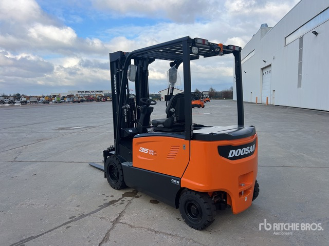 2023 Doosan B35X-7 PLUS 3500 kg (Unused) Electric Forklift - Elektromos targonca: 3 kép. 2023 Doosan B35X-7 PLUS 3500 kg (Unused) Electric Forklift - Elektromos targonca: 3 kép.