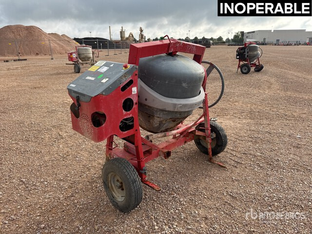 Altrad Portable Concrete Mixer - Betonkeverő: 2 kép. Altrad Portable Concrete Mixer - Betonkeverő: 2 kép.