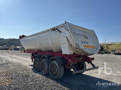 BENALU C34 Tri/A Semi-Remorque Benne 3 Essieux - Félpótkocsi billenőplatós: 2 kép. BENALU C34 Tri/A Semi-Remorque Benne 3 Essieux - Félpótkocsi billenőplatós: 2 kép.