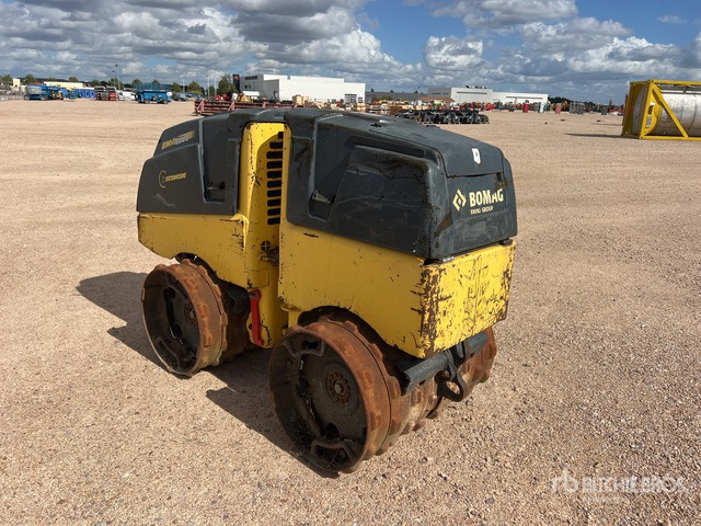 Bomag BMP 8500 Rouleau de compactage - Minihenger: 3 kép. Bomag BMP 8500 Rouleau de compactage - Minihenger: 3 kép.