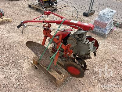 ISEKI KT350 Motoculteur - Kultivátor: 4 kép. ISEKI KT350 Motoculteur - Kultivátor: 4 kép.