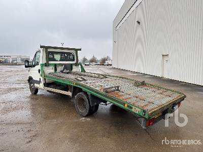 IVECO 35C14HPI 4x2 Vehicule Utilitaire - Vontató: 2 kép. IVECO 35C14HPI 4x2 Vehicule Utilitaire - Vontató: 2 kép.
