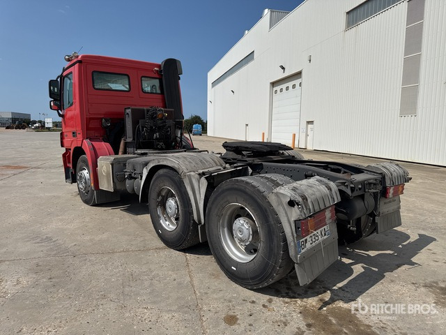 2010 Mercedes-Benz Actros 3351 V8 6x4 Tracteur Routier T/A Day Cab Truck Tractor - Nyergesvontató: 3 kép. 2010 Mercedes-Benz Actros 3351 V8 6x4 Tracteur Routier T/A Day Cab Truck Tractor - Nyergesvontató: 3 kép.