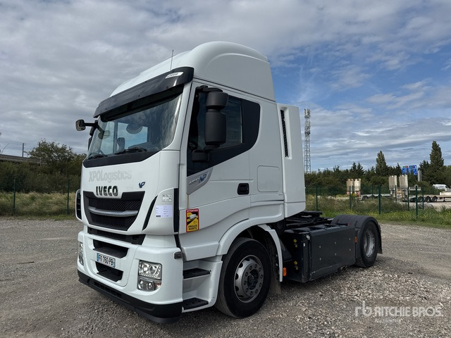 2019 Iveco Stralis 460NP 4x2 Tracteur Routier Cabine Cou ... S/A Sleeper Truck Tractor - Nyergesvontató: 2 kép. 2019 Iveco Stralis 460NP 4x2 Tracteur Routier Cabine Cou ... S/A Sleeper Truck Tractor - Nyergesvontató: 2 kép.