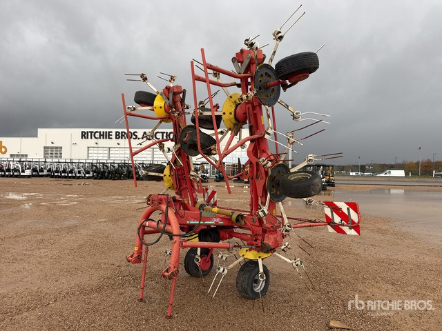 Pottinger 91 NZ Hay Tedder - Szénaforgató: 2 kép. Pottinger 91 NZ Hay Tedder - Szénaforgató: 2 kép.
