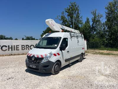 RENAULT MASTER DCI 125 2019 France Elevateur 121 FT 10 ... - Emelőkosaras teherautó: 1 kép. RENAULT MASTER DCI 125 2019 France Elevateur 121 FT 10 ... - Emelőkosaras teherautó: 1 kép.