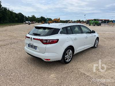 RENAULT MEGANE Automobile - Autó: 3 kép. RENAULT MEGANE Automobile - Autó: 3 kép.