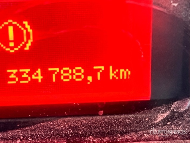 Renault Midlum 220 Dxi S/A Dump Truck - Billenőplatós teherautó: 2 kép. Renault Midlum 220 Dxi S/A Dump Truck - Billenőplatós teherautó: 2 kép.