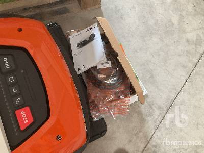 STIHL Qte De Robots de Tonte Electriques - Kerti fűkasza: 3 kép. STIHL Qte De Robots de Tonte Electriques - Kerti fűkasza: 3 kép.