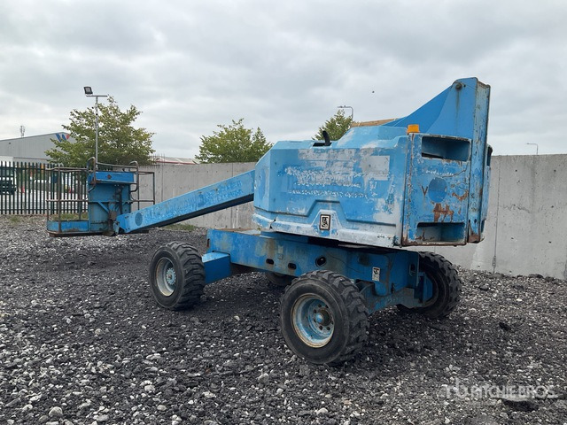 1998 Genie S40 2WD Diesel Telescopic Boom Lift - Szárzúzó/ Mulcsozó: 4 kép. 1998 Genie S40 2WD Diesel Telescopic Boom Lift - Szárzúzó/ Mulcsozó: 4 kép.
