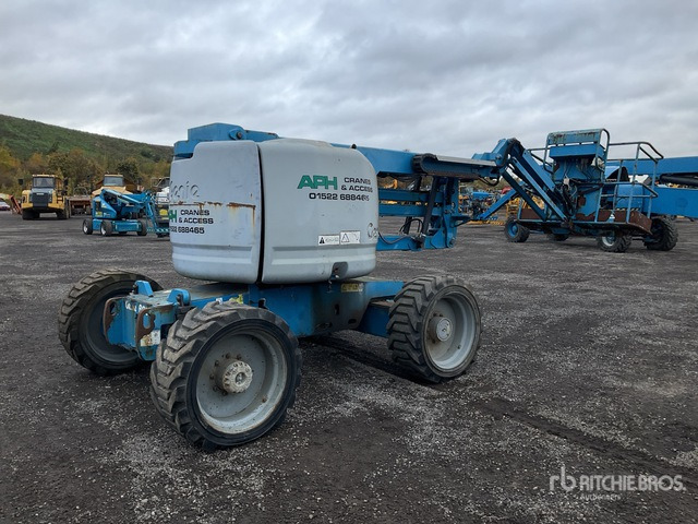 2007 Genie Z45/25 4WD Diesel (Inoperable) Articulating Boom Lift - Személyemelő: 3 kép. 2007 Genie Z45/25 4WD Diesel (Inoperable) Articulating Boom Lift - Személyemelő: 3 kép.