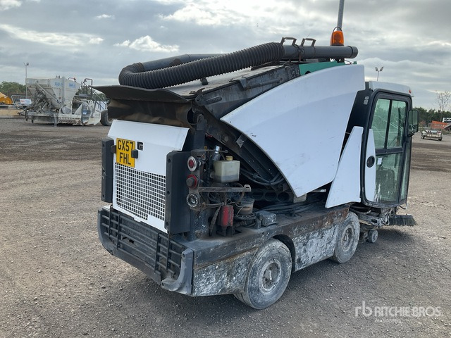 2007 Johnston (Inoperable) Sweeper Truck - Utcaseprő gép: 3 kép. 2007 Johnston (Inoperable) Sweeper Truck - Utcaseprő gép: 3 kép.