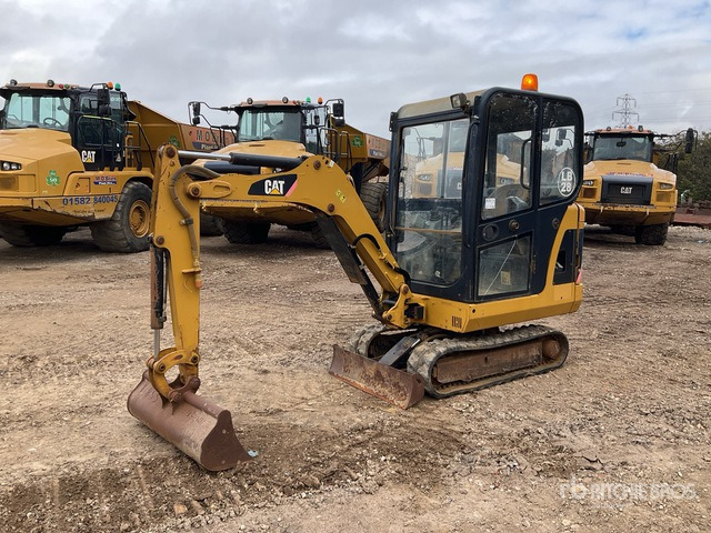 2008 Cat 301.6C Mini Excavator: <6.6t - Minikotró: 1 kép. 2008 Cat 301.6C Mini Excavator: <6.6t - Minikotró: 1 kép.